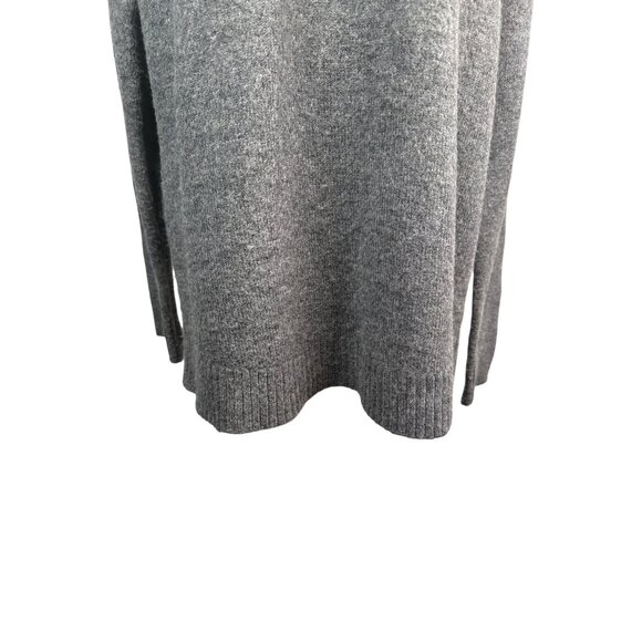 2/$30 Lord & Taylor Gray Turtleneck Sweater M/L Acrylic & Polyester Blend - Picture 6 of 13
